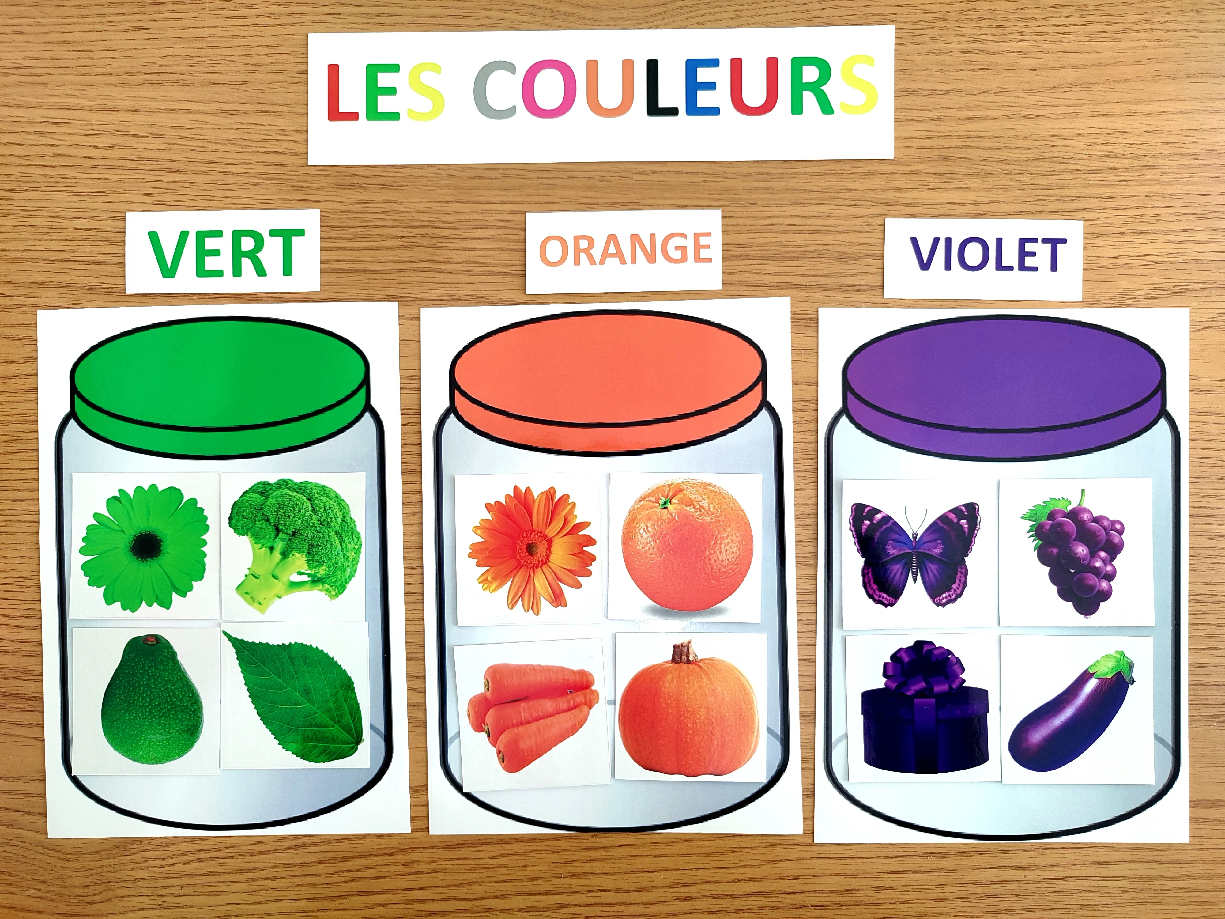Activité des couleurs (arabe, anglais, français )